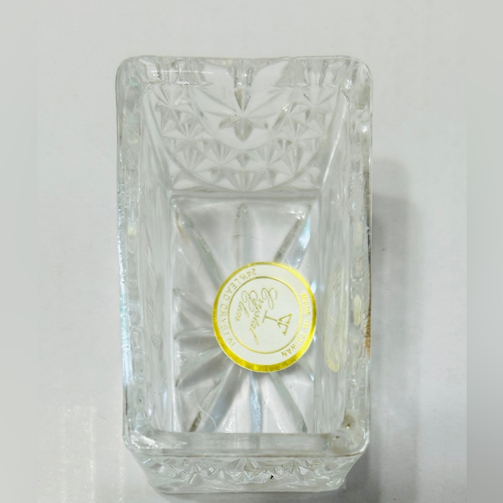 Vintage trinket box, 24% lead crystal. Bird on top. Very detailed bright clear. - Picture 2 of 6